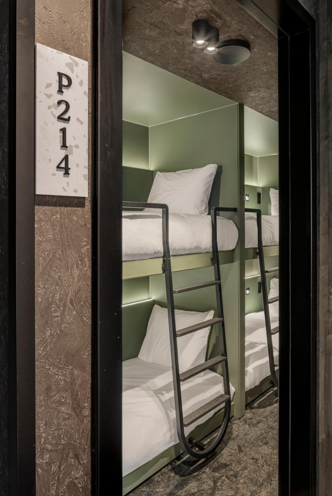 The Usual Rotterdam Hotel ภายนอก รูปภาพ