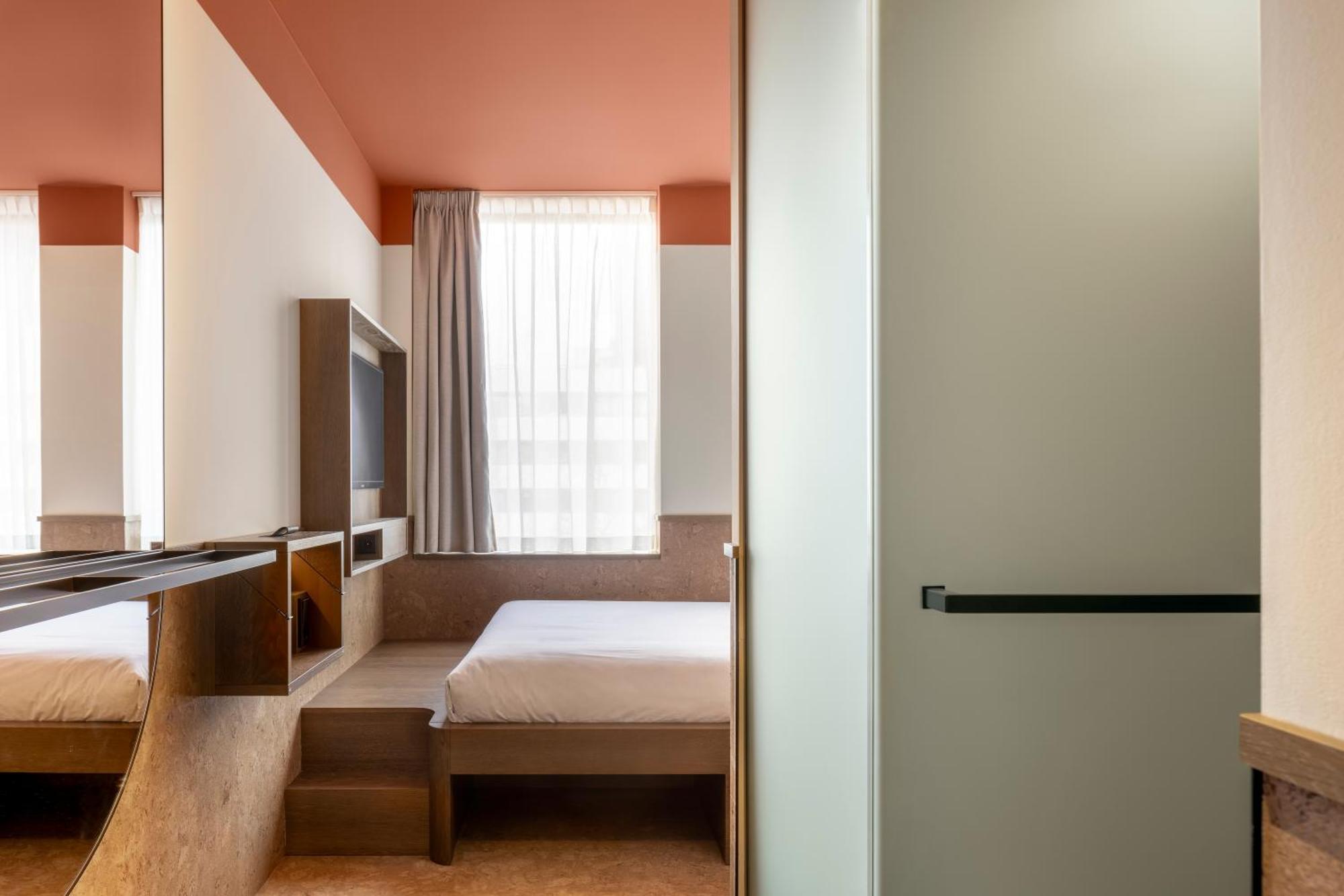 The Usual Rotterdam Hotel ภายนอก รูปภาพ
